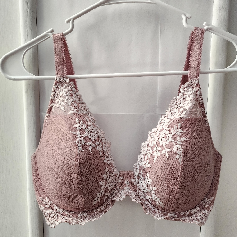 Wacoal Lace Embrace Plunge Bra 853291 Dusty Rose Color Size 32DDD